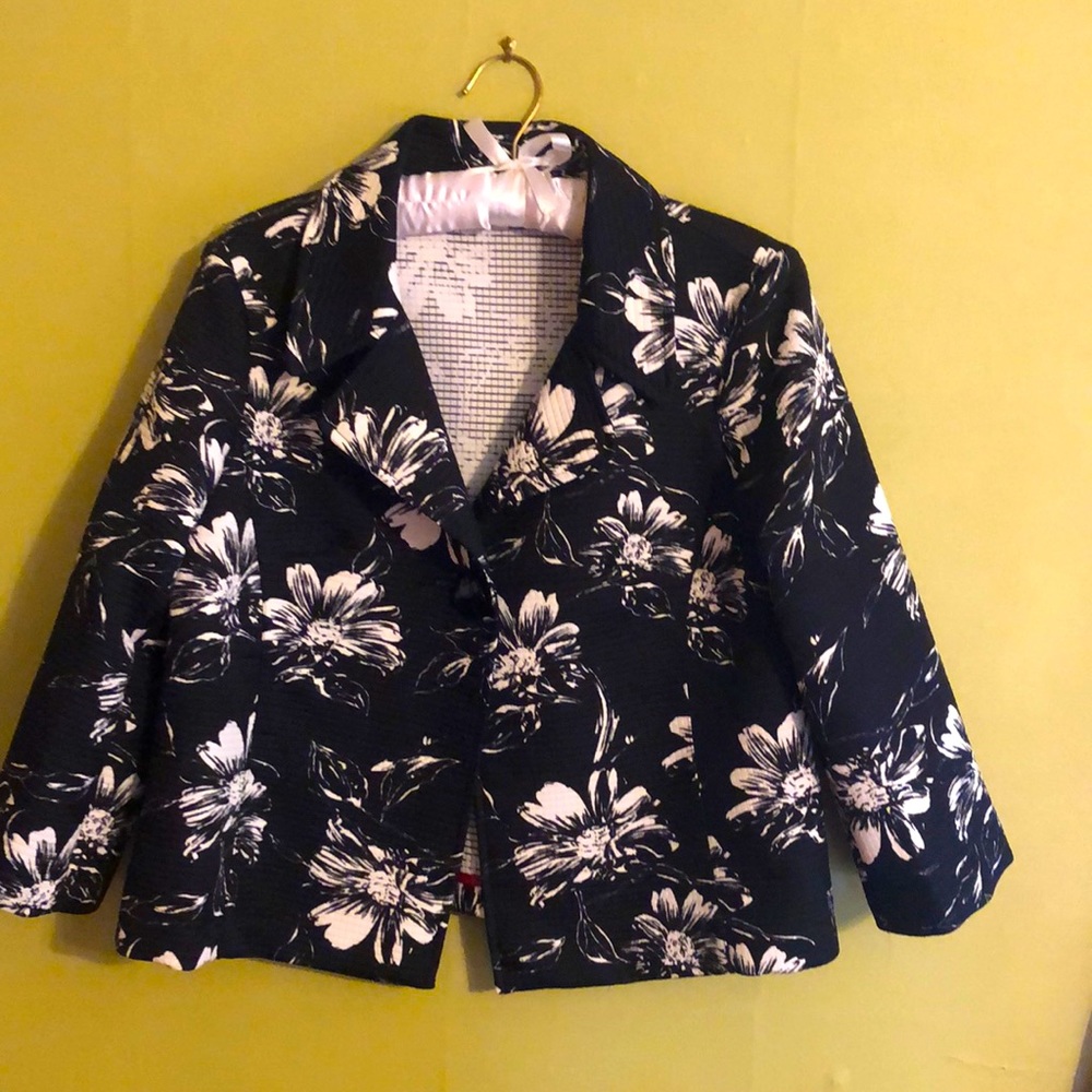 Christopher & Banks Black/White Polyester jacket